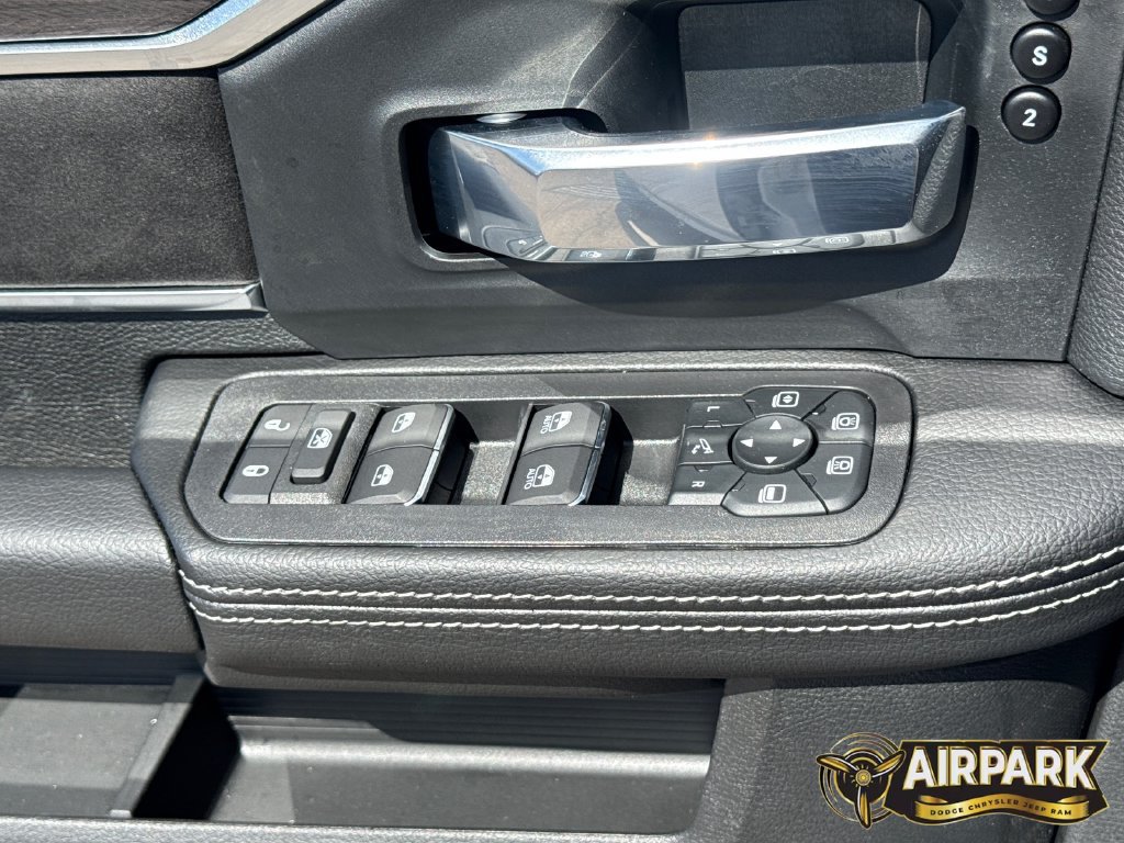 New 2026 RAM 2500 Laramie AWD/4WD image 33