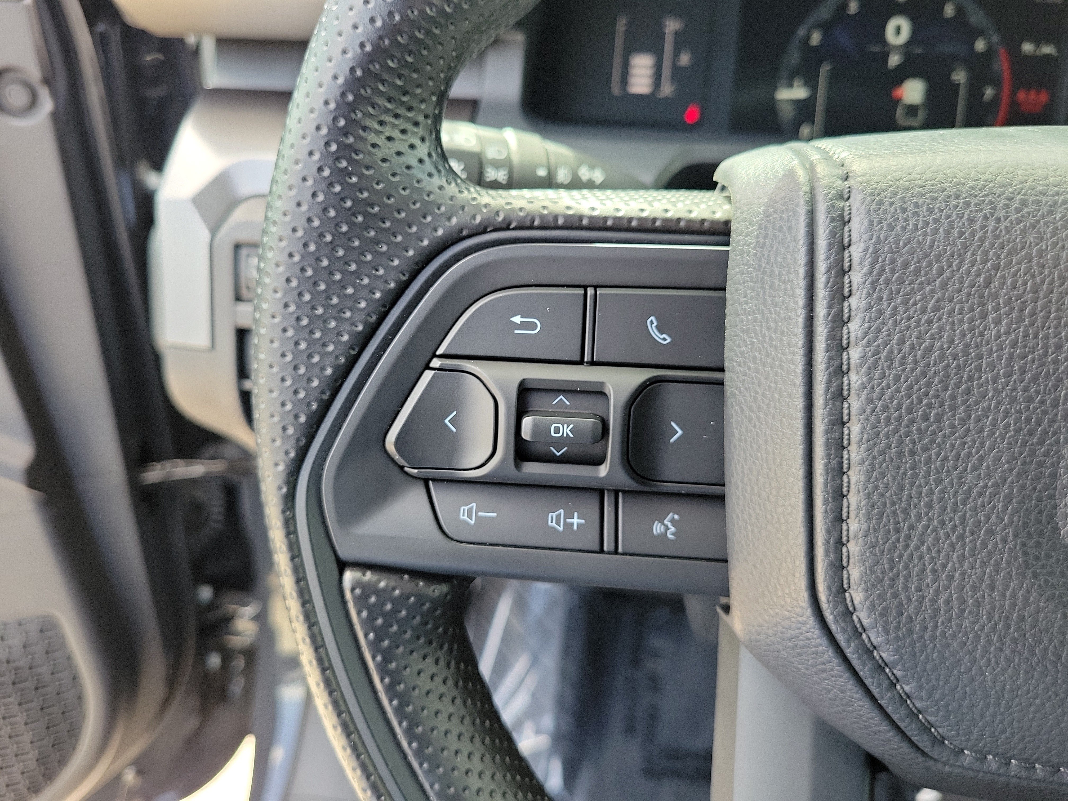 Used 2025 Toyota Tacoma SR5 RWD image 20