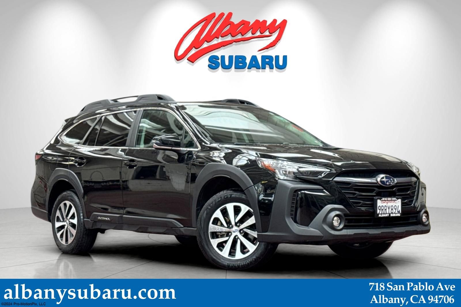 Used 2025 Subaru Outback Premium image 1