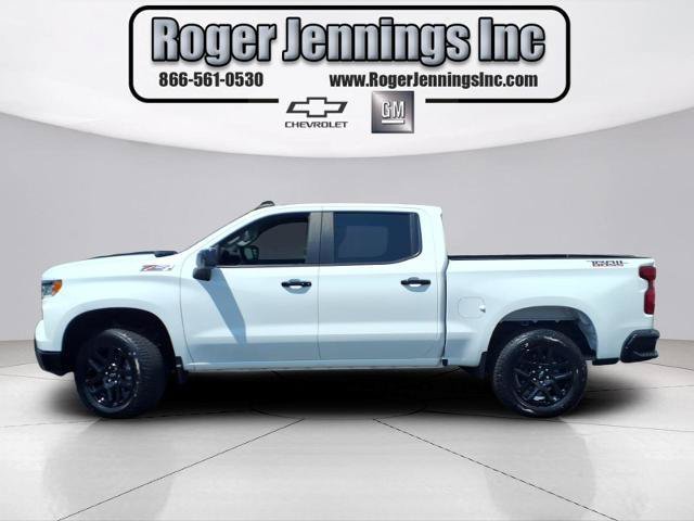 Used 2025 Chevrolet Silverado 1500 LT Trail Boss w/ Convenience Package II AWD/4WD image 2