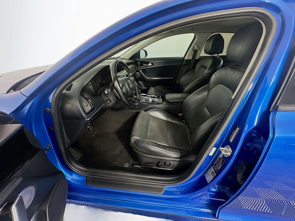 Used 2018 Kia Stinger Premium image 21