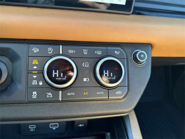 Used 2021 Land Rover Defender 90 X image 19