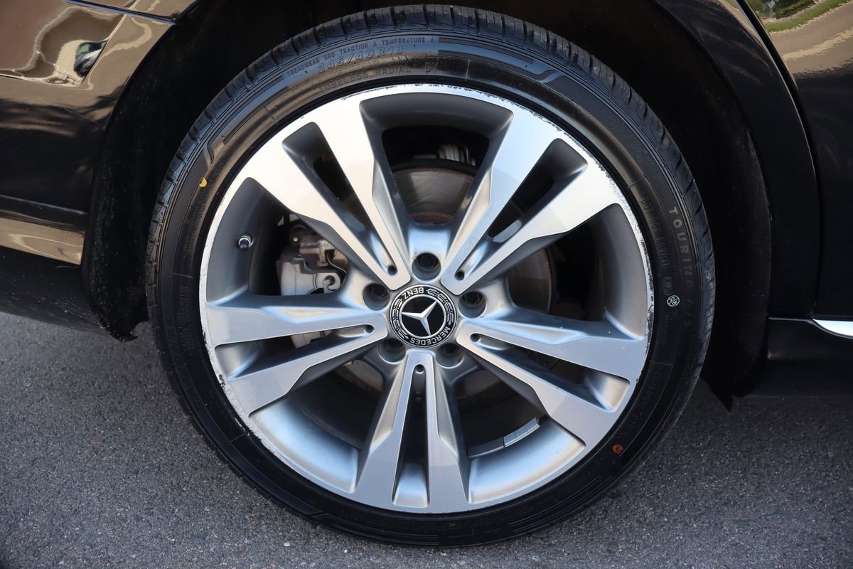 Used 2018 Mercedes-Benz C 300 4MATIC Sedan w/ Premium Package image 43