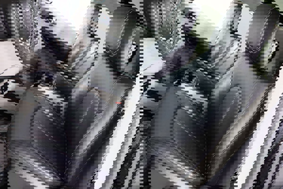 Used 2024 Chrysler Pacifica Touring-L image 9