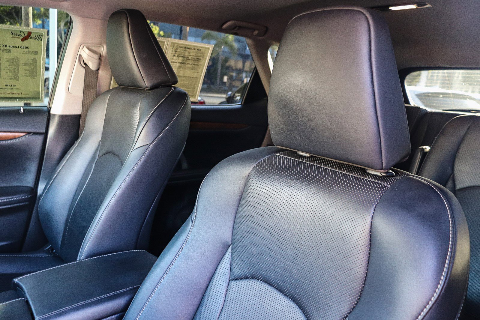 Used 2020 Lexus RX 350L FWD w/ Premium Package image 23