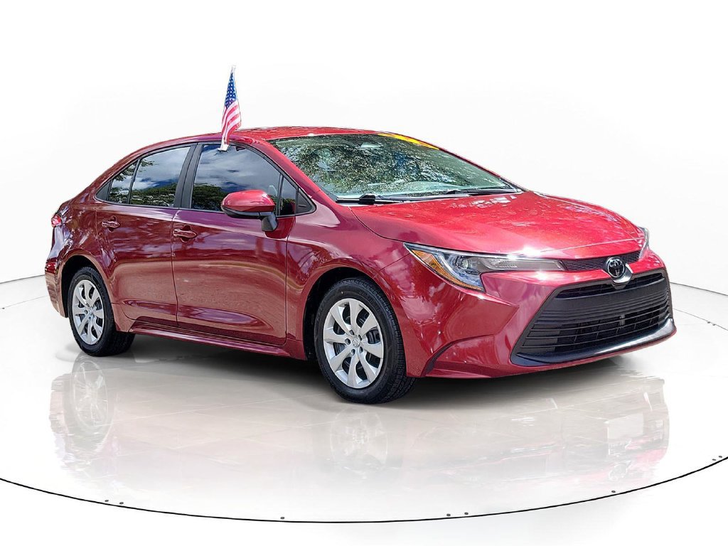 Used 2024 Toyota Corolla LE FWD image 2