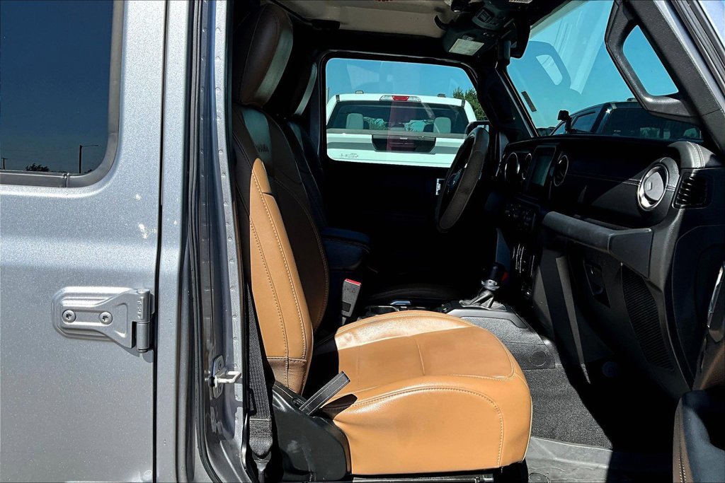 Used 2020 Jeep Wrangler Unlimited Sahara AWD/4WD image 7