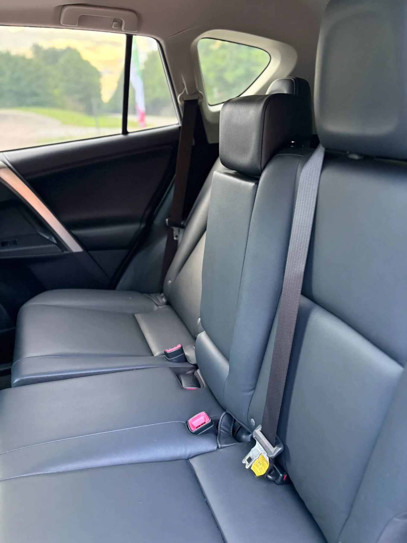 Used 2015 Toyota RAV4 Limited w/ Outdoor Package FWD image 21