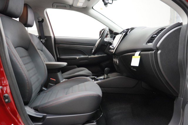 New 2026 Mitsubishi Outlander Sport SE AWD/4WD image 18