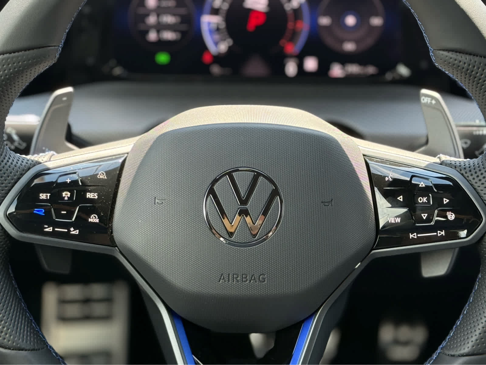 New 2026 Volkswagen Golf w/ Euro Style Package AWD/4WD image 18