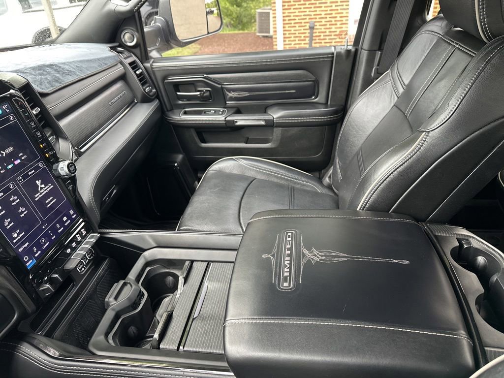 Used 2022 RAM 2500 Limited AWD/4WD image 34