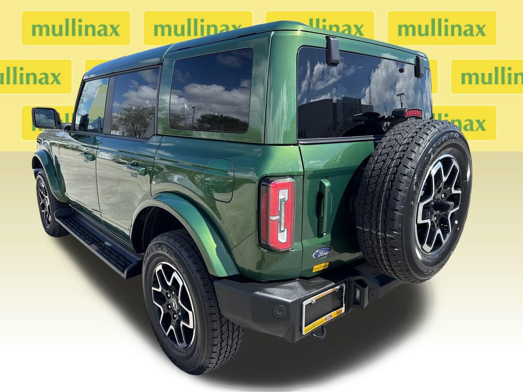 Used 2025 Ford Bronco Outer Banks image 9