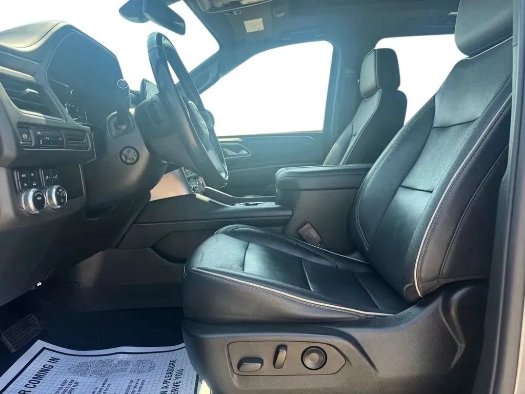 Used 2021 GMC Yukon SLT w/ SLT Premium Package AWD/4WD image 9