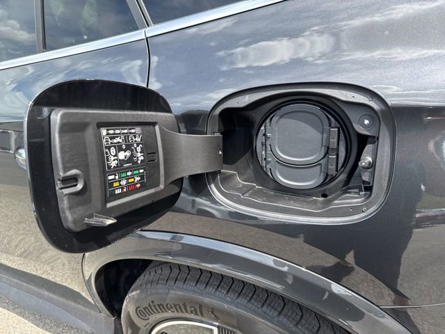 New 2025 Mercedes-Benz GLC 350e 4MATIC image 9