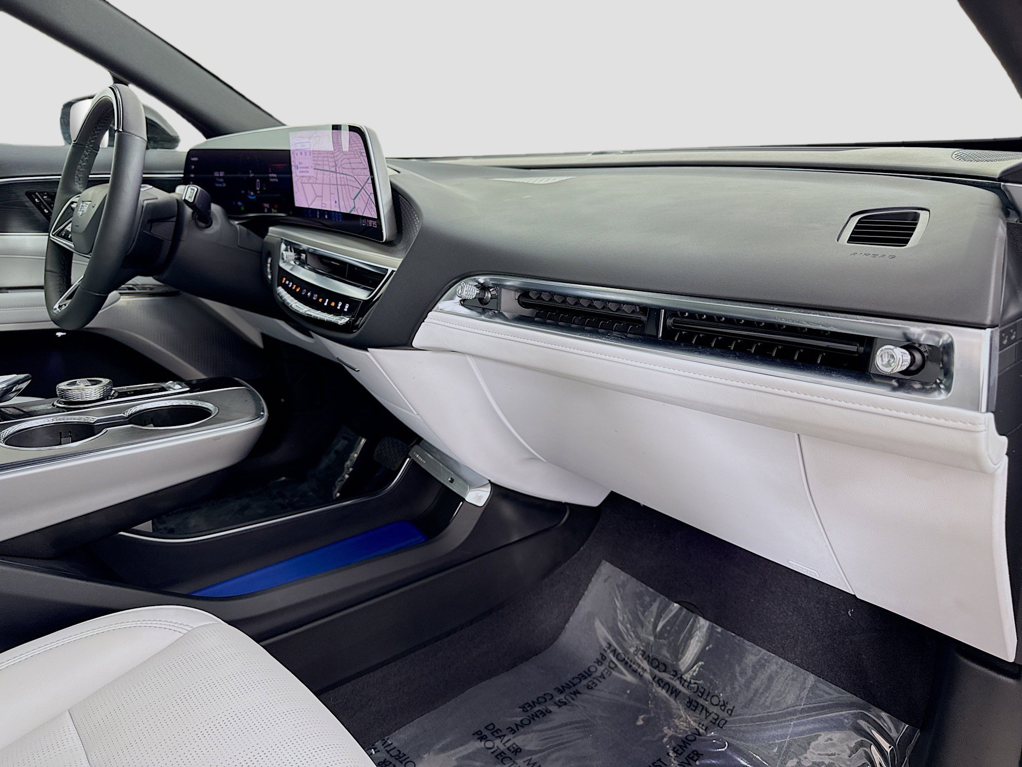 Used 2025 Cadillac Lyriq Sport image 31