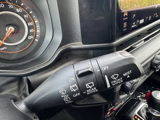 Used 2024 Jeep Wrangler Unlimited Rubicon AWD/4WD image 12