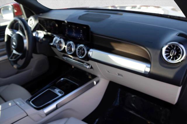 Certified 2026 Mercedes-Benz GLB 250 4MATIC image 29