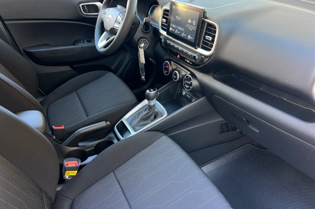 New 2026 Hyundai Venue SE FWD image 15