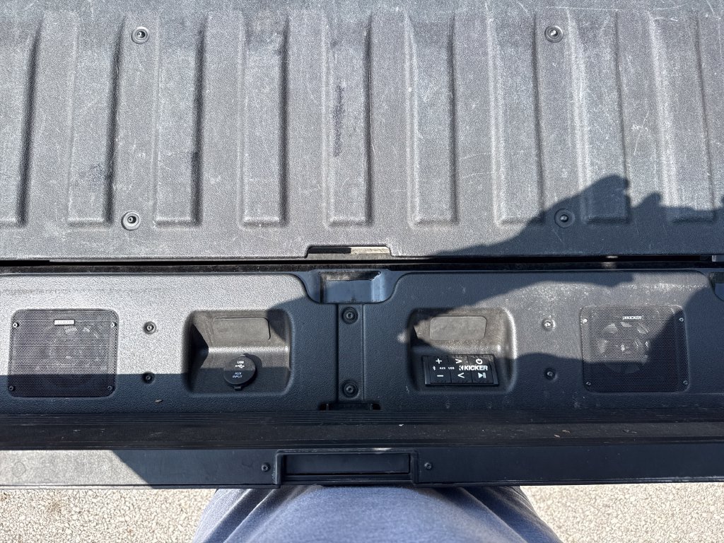 Used 2023 GMC Sierra 1500 AT4X AWD/4WD image 29