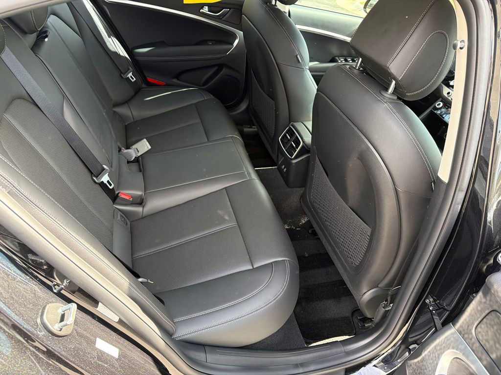 Used 2026 Genesis G70 2.5T image 15