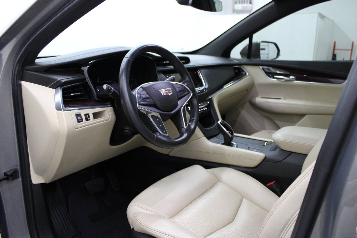 Used 2019 Cadillac XT5 Luxury FWD image 7