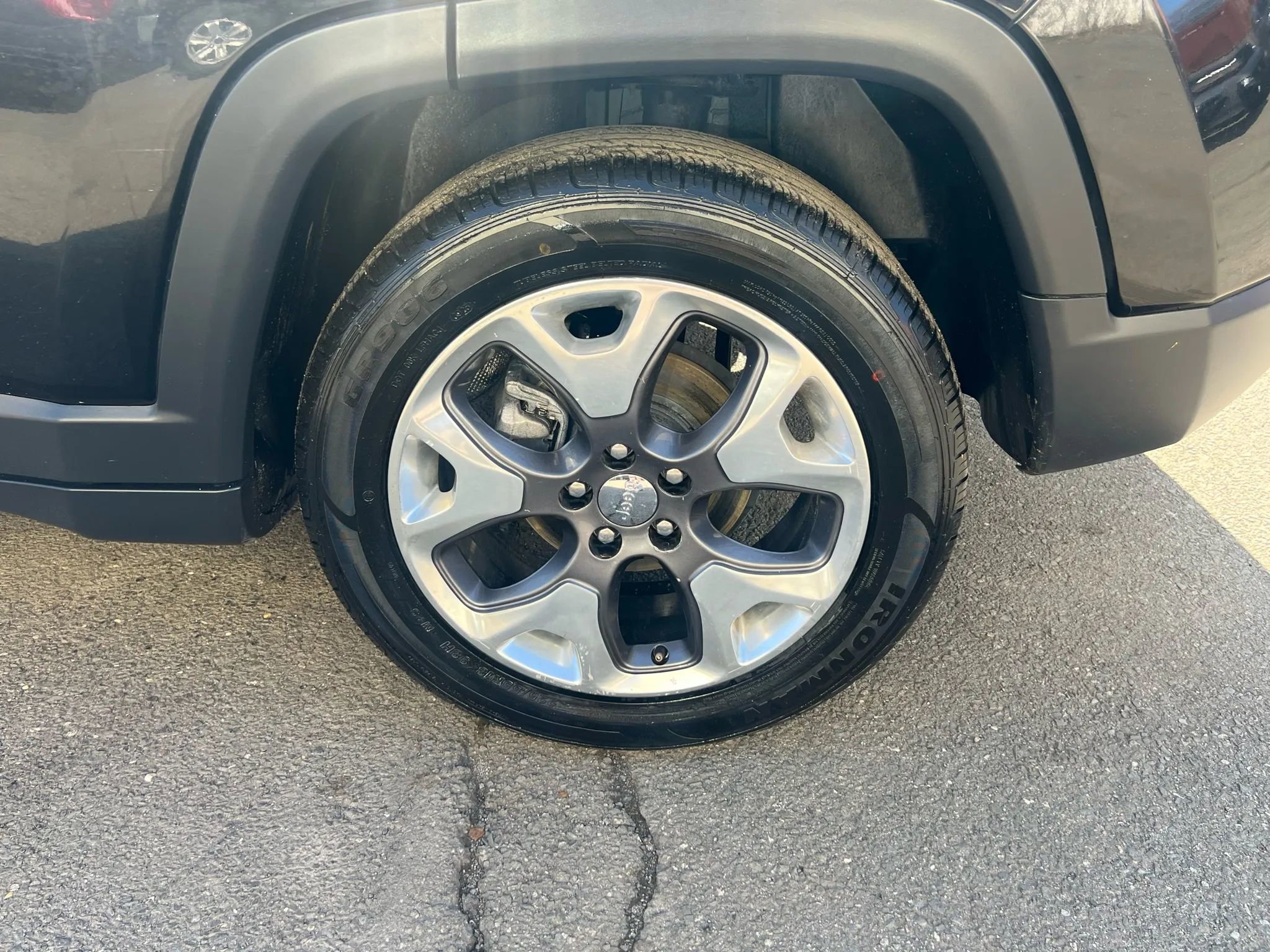 Used 2020 Jeep Compass Limited image 11