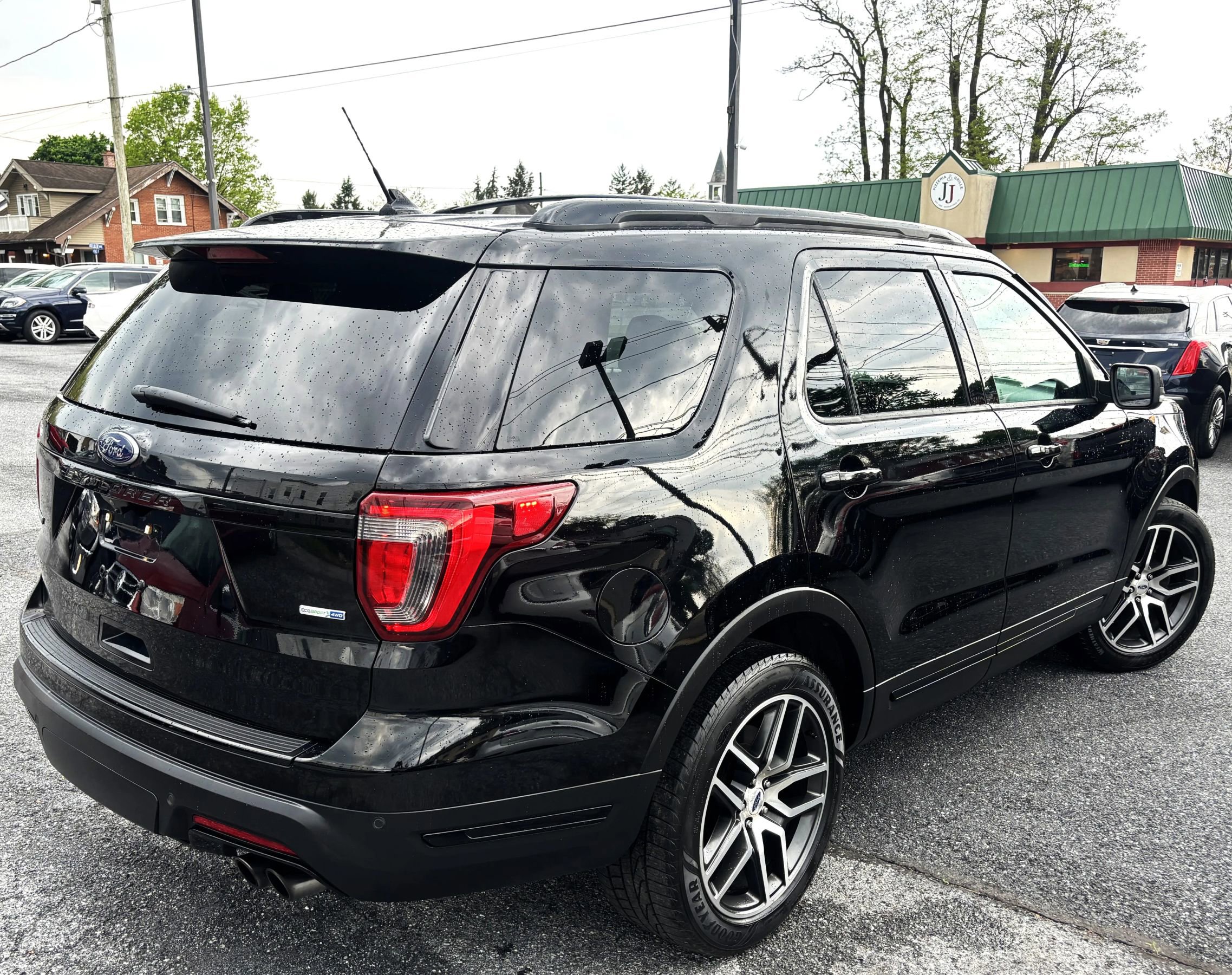 Used 2018 Ford Explorer Sport w/ Equipment Group 401A AWD/4WD image 5