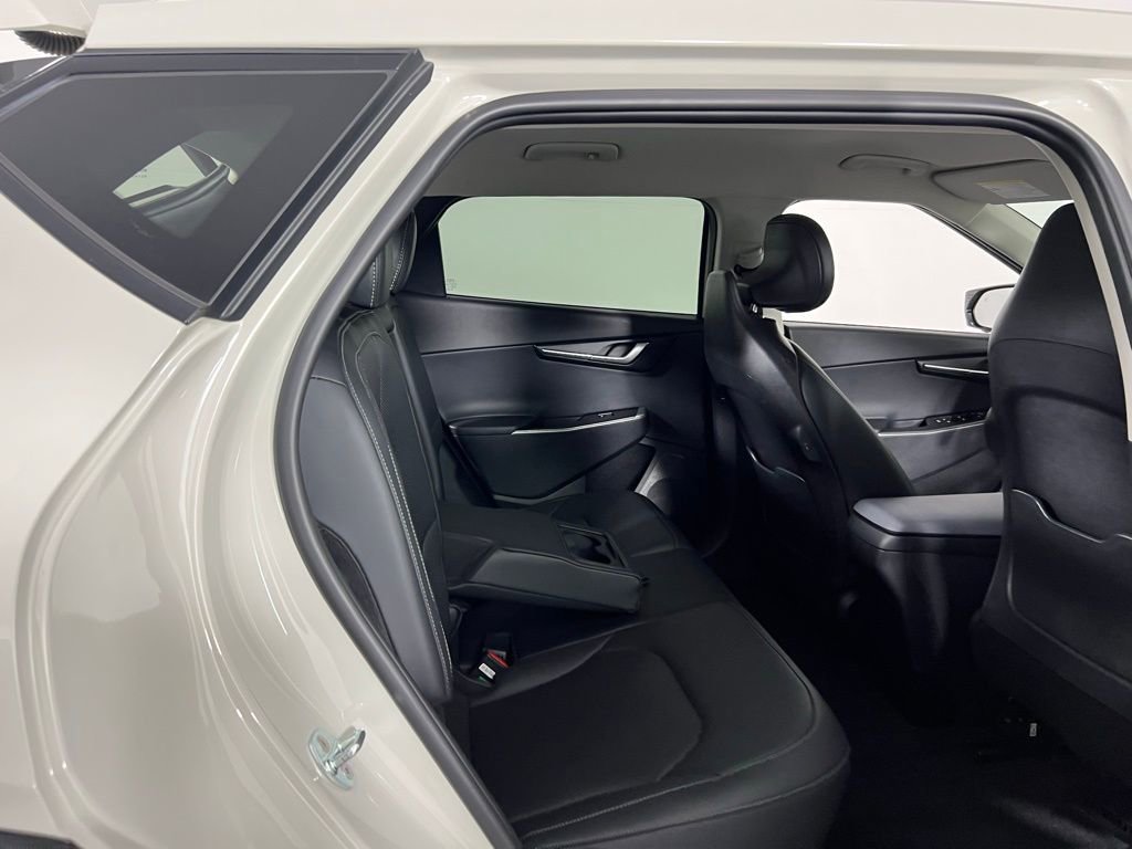 Used 2022 Kia EV6 Wind w/ Wind Technology Package image 32