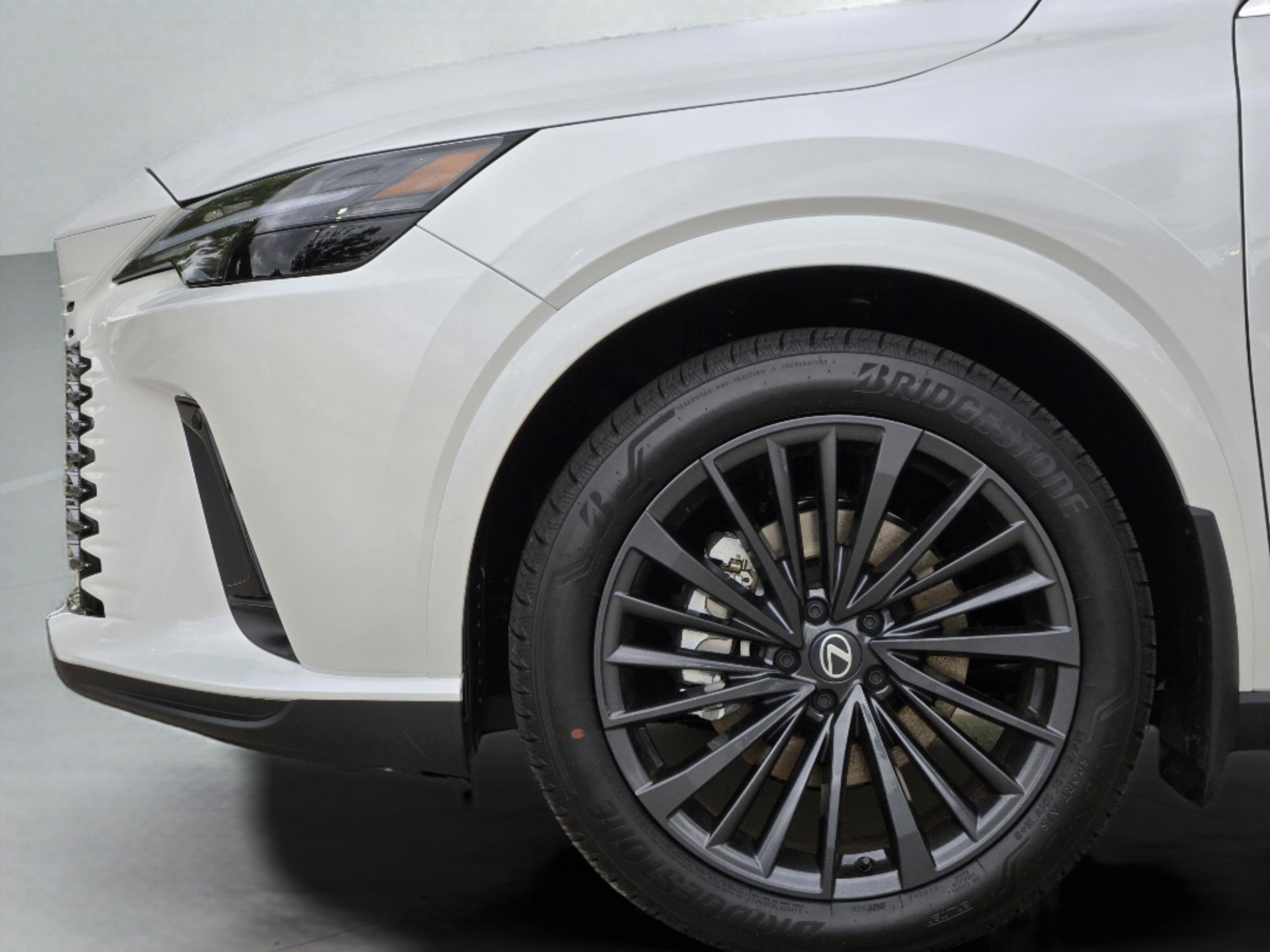 New 2026 Lexus RX 350h image 6