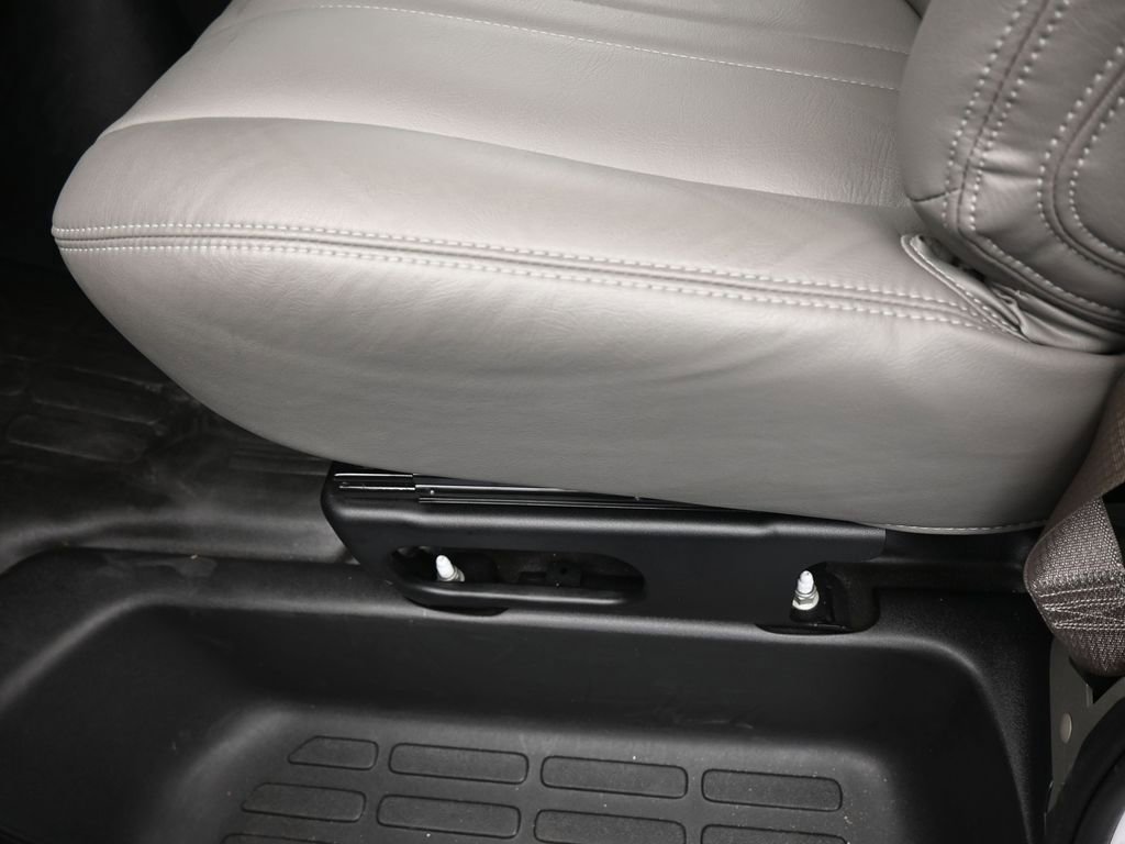 New 2025 Chevrolet Express 2500 w/ Driver Convenience Package image 13