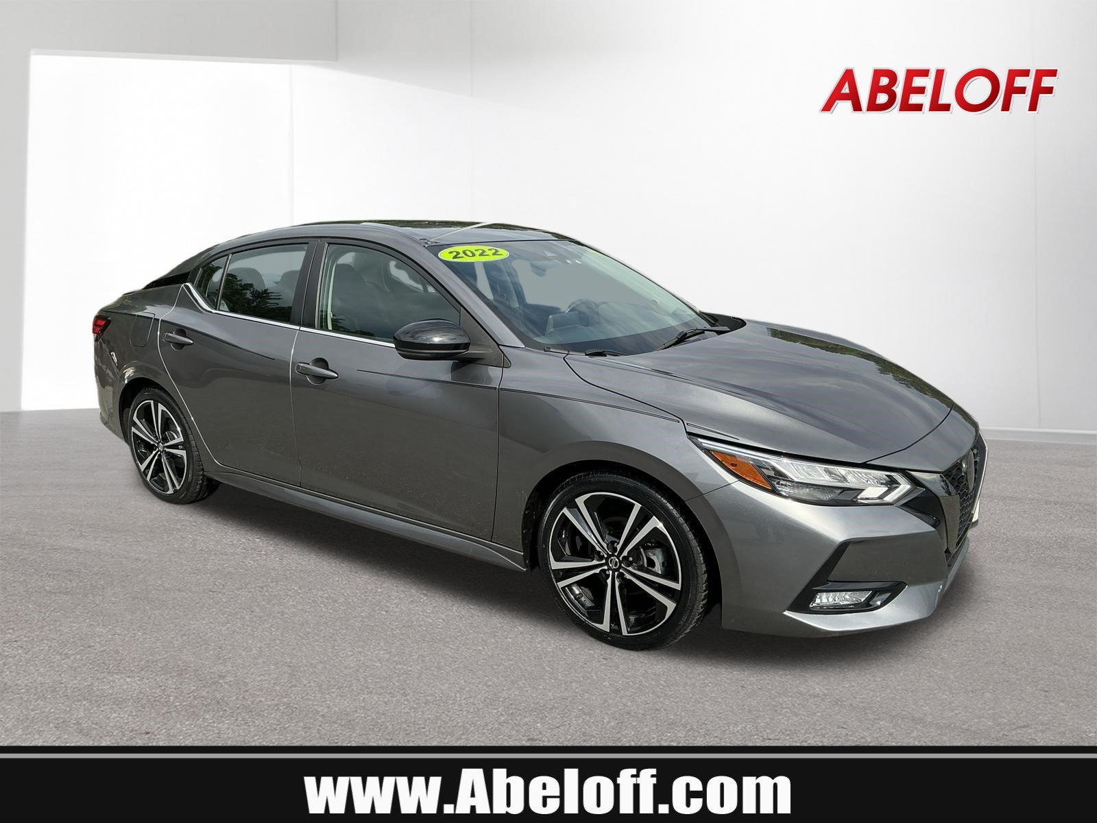 Used 2022 Nissan Sentra SR w/ Trunk Package FWD image 1