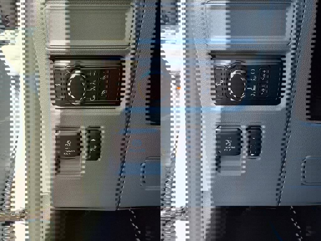 New 2025 Ford F150 Lightning Flash image 18