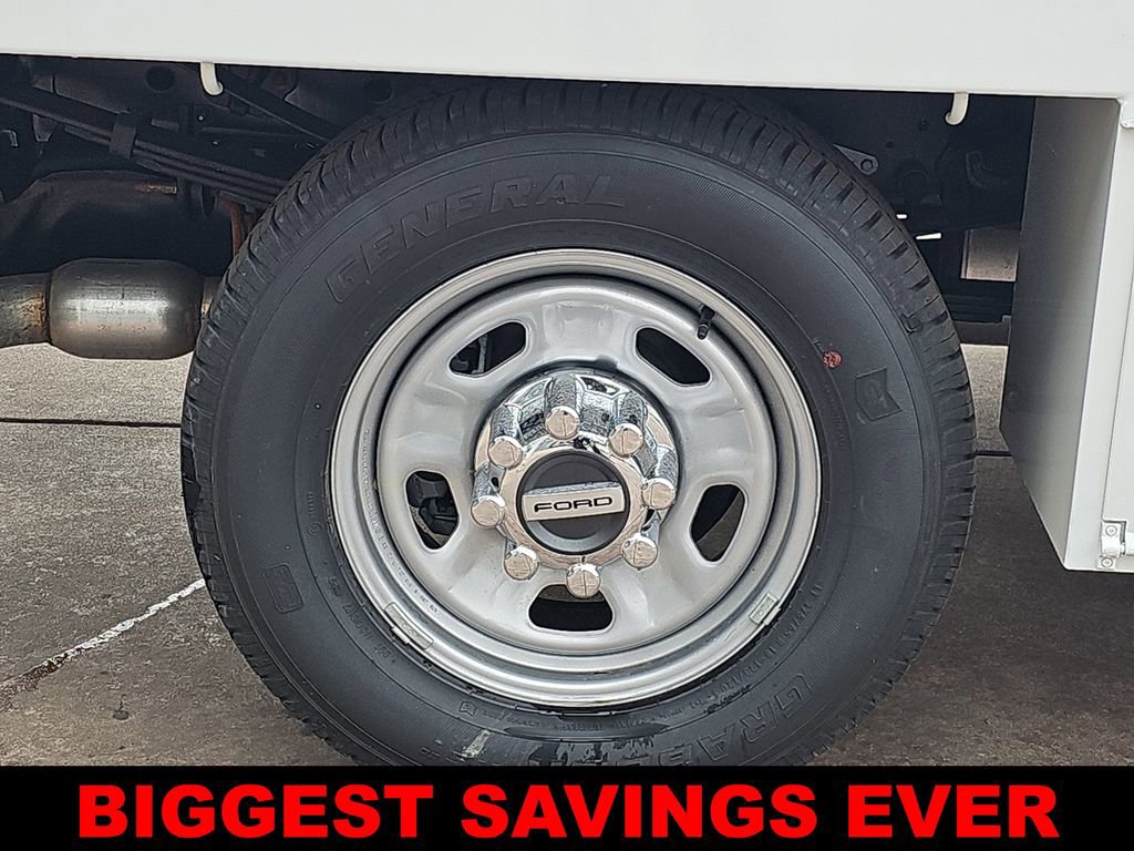 New 2025 Ford F350 XL w/ XL Chrome Package RWD image 39