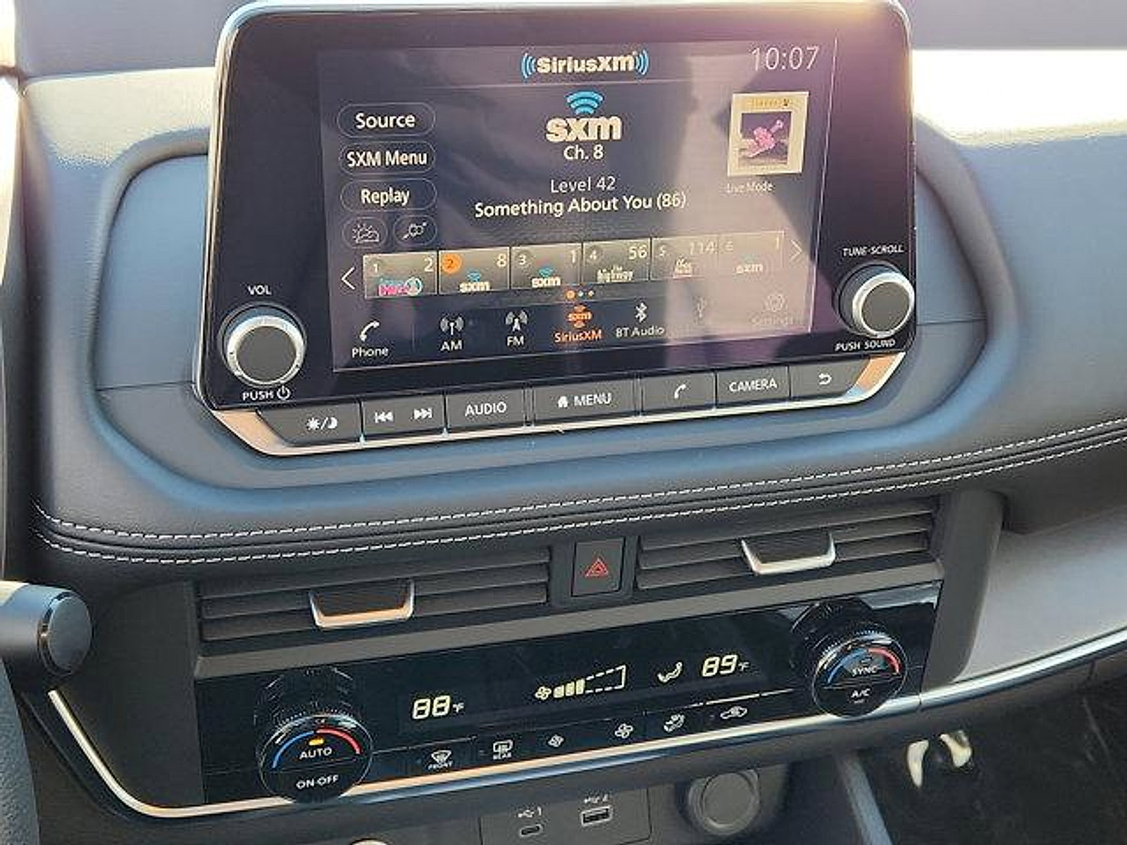 New 2023 Nissan Rogue SV image 9