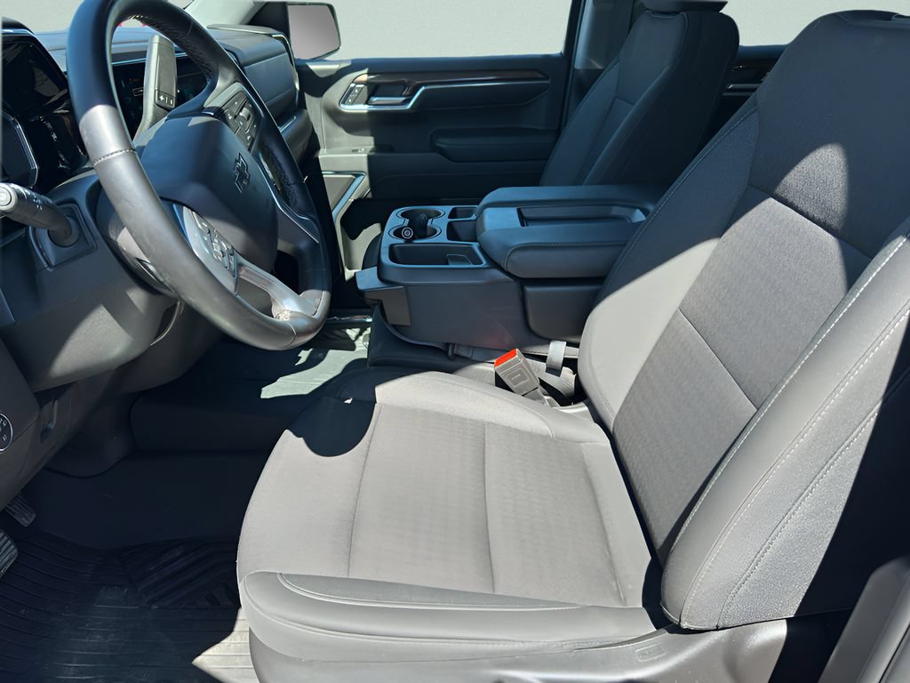 Used 2024 Chevrolet Silverado 1500 RST AWD/4WD image 13