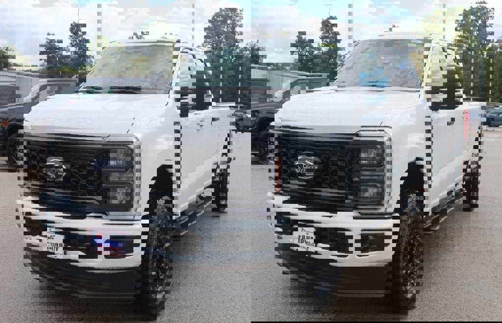 New 2026 Ford F350 XL image 4