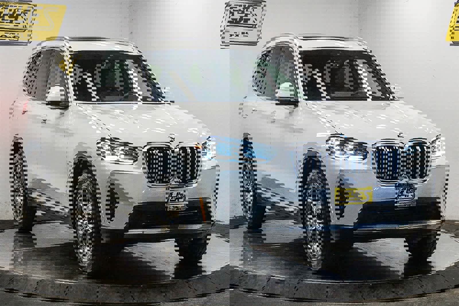 Used 2024 BMW X3 xDrive30i w/ Premium Package image 5