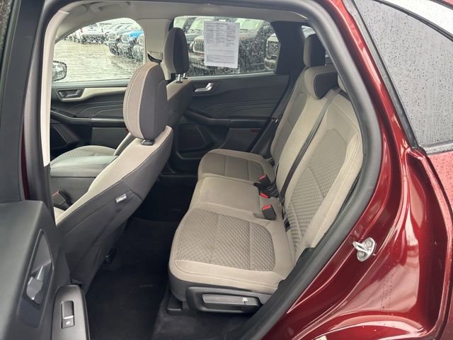 Used 2021 Ford Escape SE image 11