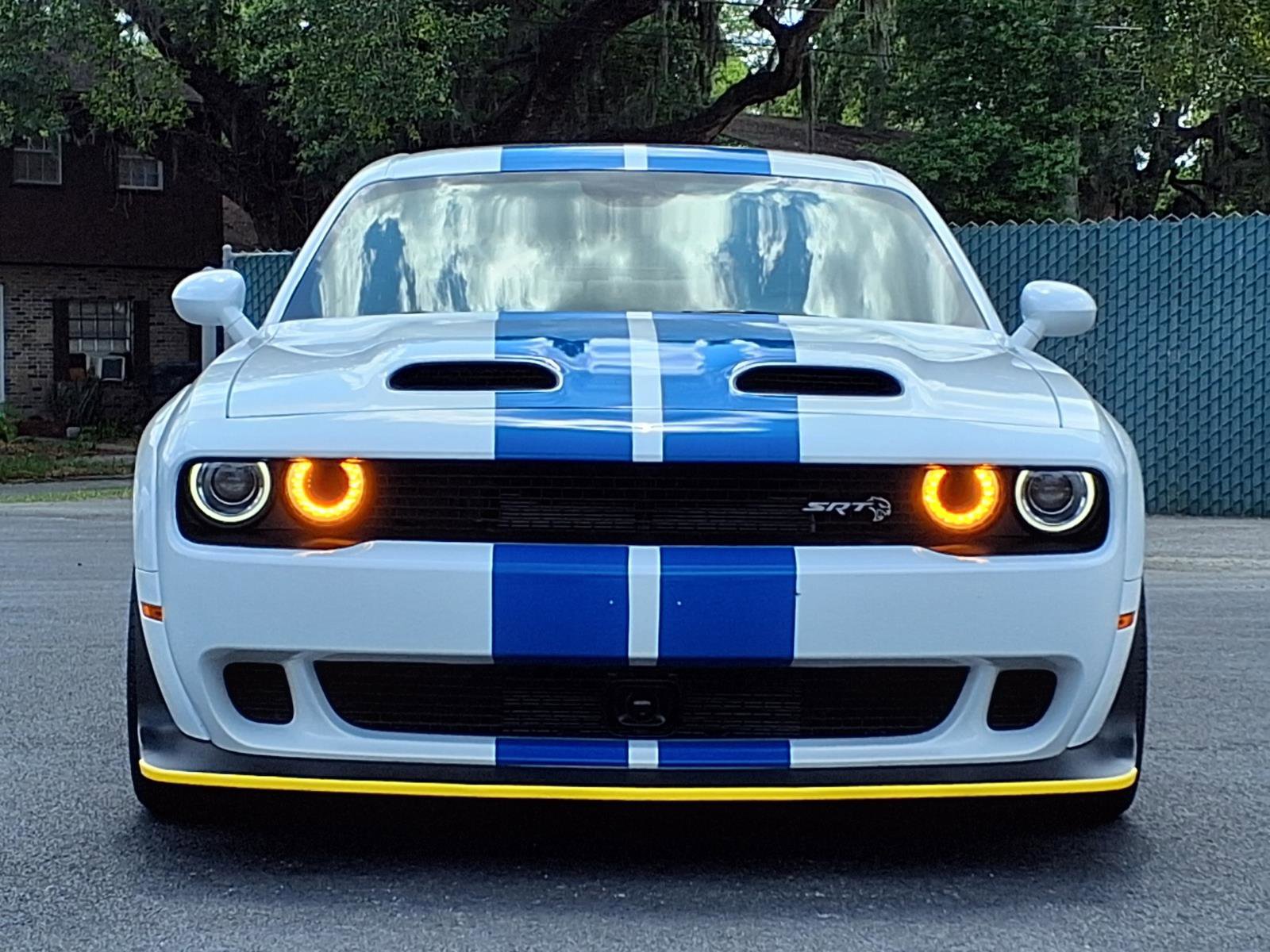 Used 2023 Dodge Challenger SRT Hellcat RWD image 2