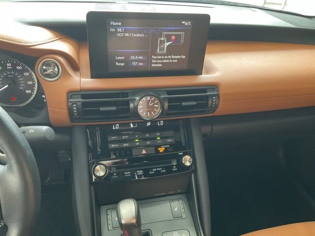 Used 2025 Lexus IS 350 F Sport RWD image 15