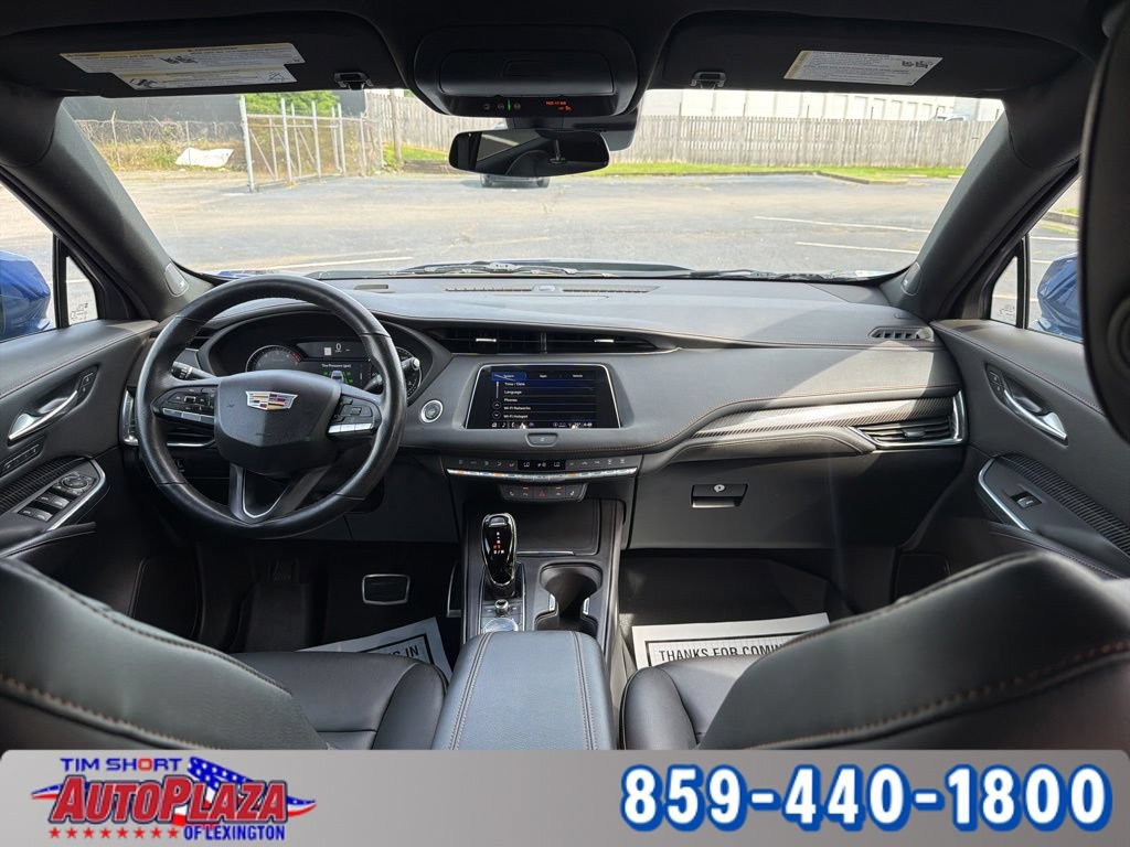 Used 2023 Cadillac XT4 Sport w/ LPO, Onyx Lite Package FWD image 4