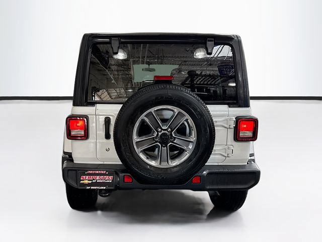 Used 2020 Jeep Wrangler Unlimited Sahara AWD/4WD image 7