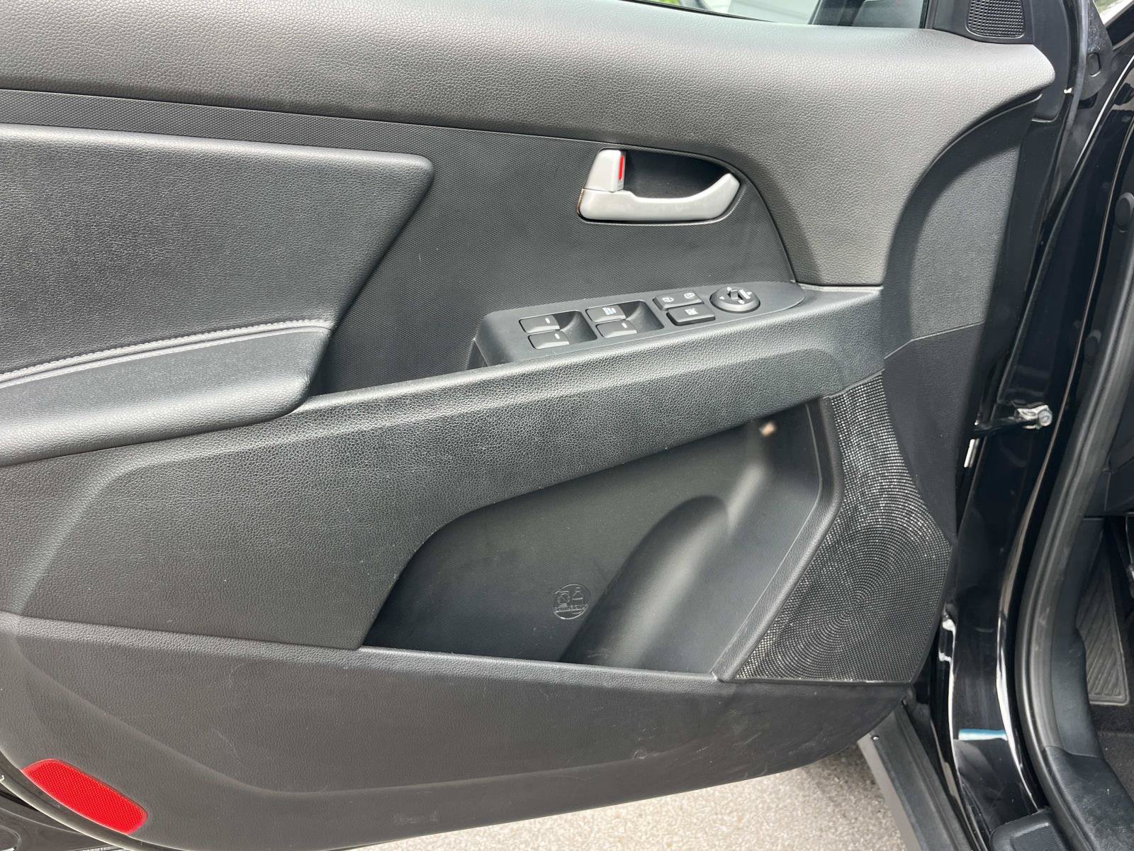 Used 2016 Kia Sportage LX FWD image 25