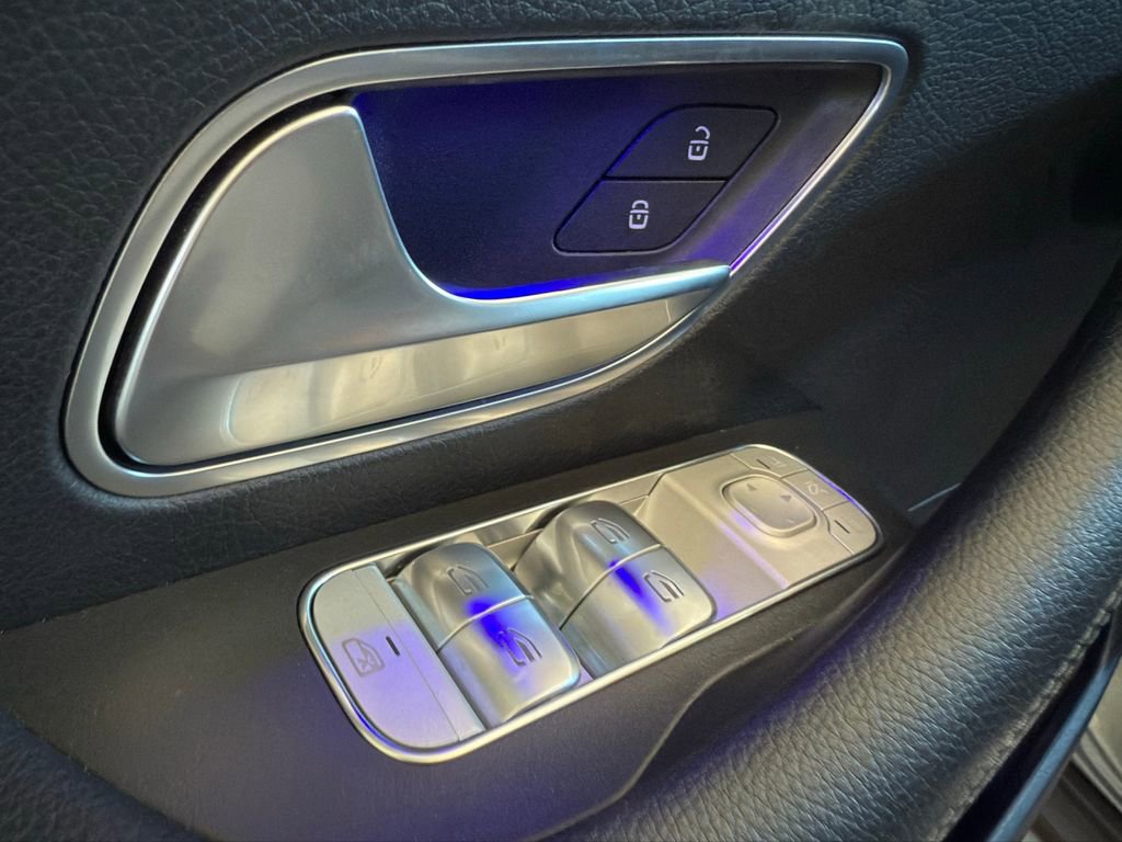 Used 2022 Mercedes-Benz GLE 350 w/ Premium Package image 21