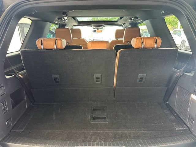 Used 2023 Ford Expedition Platinum AWD/4WD image 17