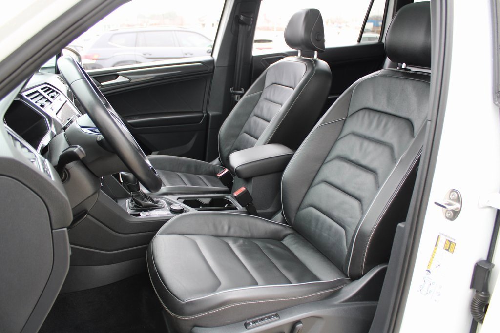 Certified 2021 Volkswagen Tiguan SEL Premium R-Line image 7