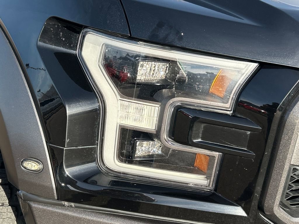 Used 2018 Ford F150 Raptor w/ Equipment Group 802A Luxury image 34