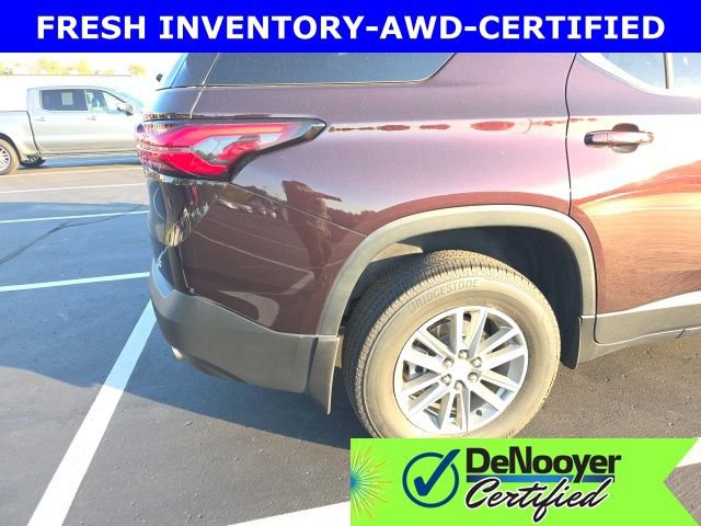 Used 2022 Chevrolet Traverse LT w/ LPO, Floor Liner Package image 14