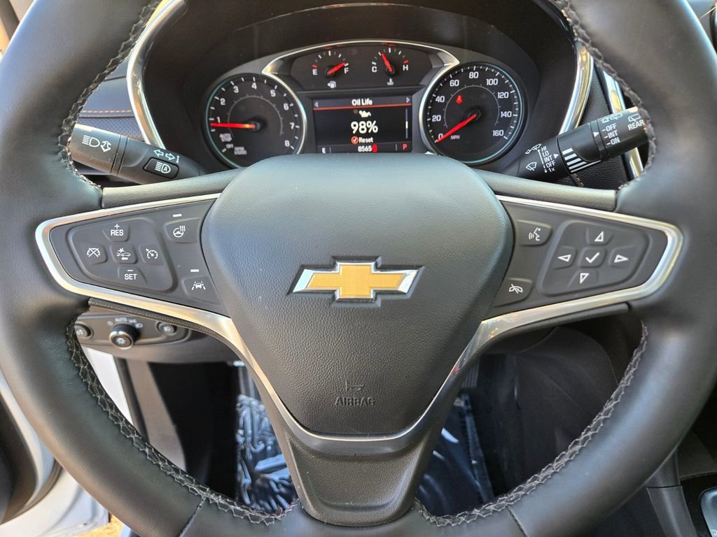 Used 2023 Chevrolet Equinox Premier image 22