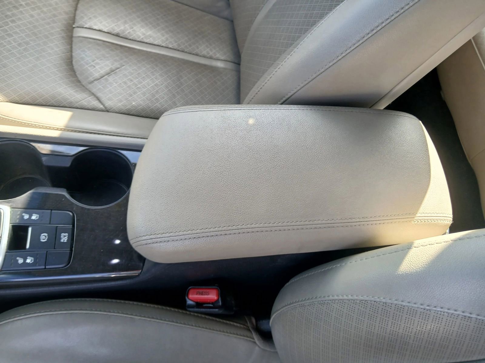 Used 2018 Kia Optima EX w/ Technology Package FWD image 7